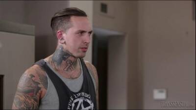 Blonde tranny gets rammed by a tattooed guy - ashemale.one